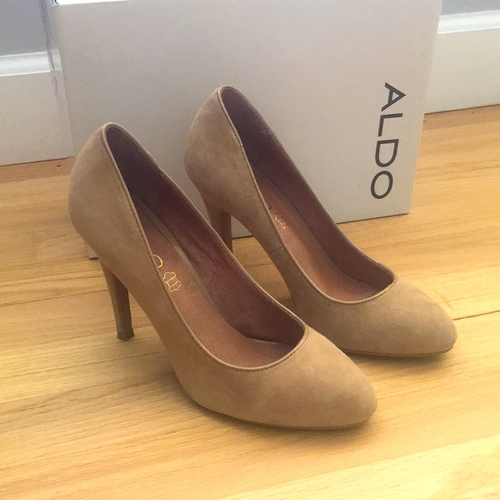 Aldo, 4 inch nude colored, microsuede heels, size 6.5